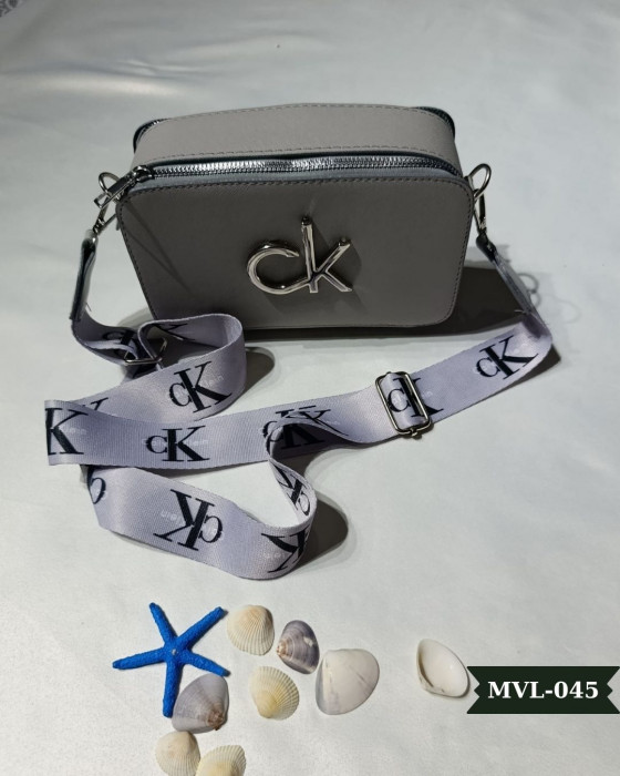 Calvin Klein Çapraz Çanta